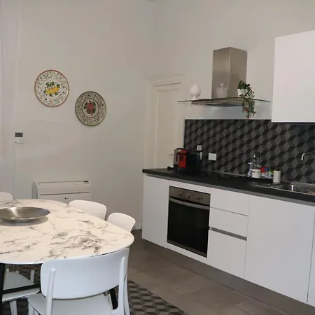 Apartment Domus Iole Nel Centro Storico Catania