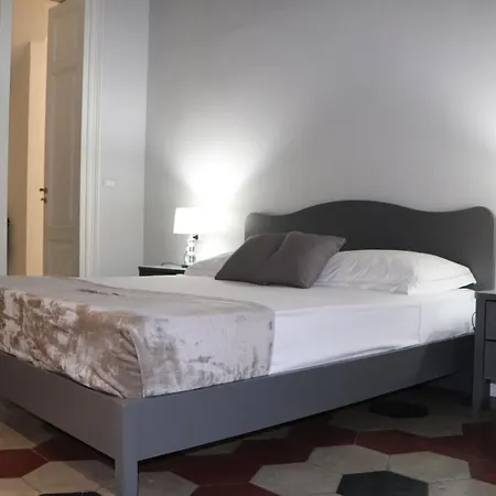 Domus Iole Nel Centro Storico * Catania