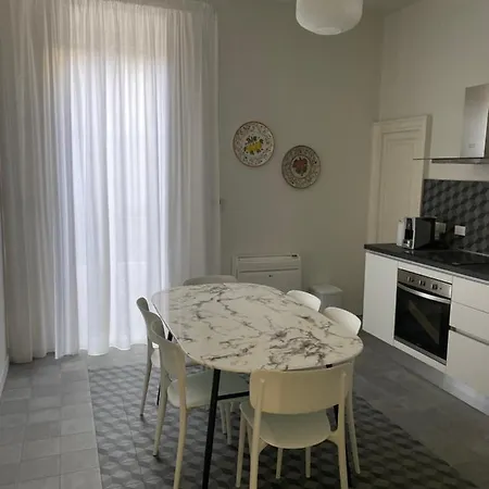 Domus Iole Nel Centro Storico Lejlighed Catania