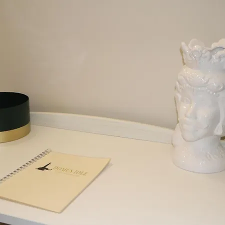 Lejlighed Domus Iole Nel Centro Storico *